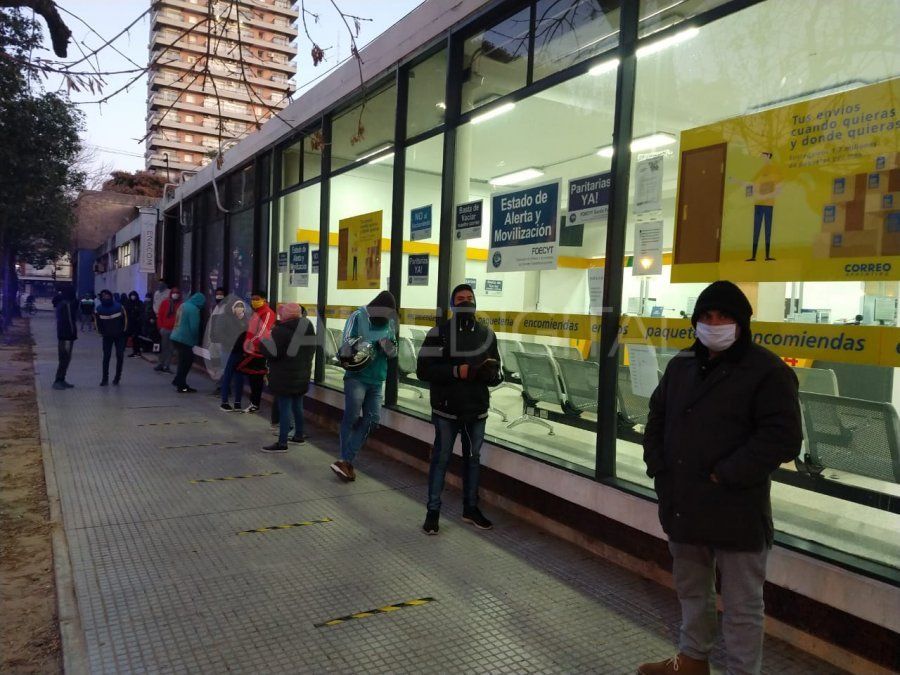 Este lunes comenzó el cobro del IFE para quienes no accedieron al beneficio en la primera etapa.