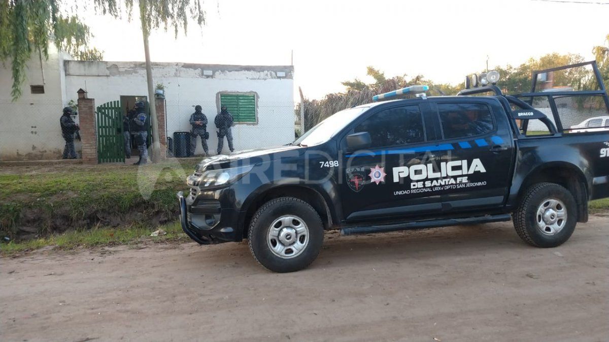 Allanamientos en Villa Adelina Centro