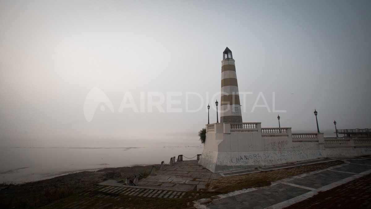 La niebla se adueñó de Santa Fe La niebla se adueñó de Santa Fe