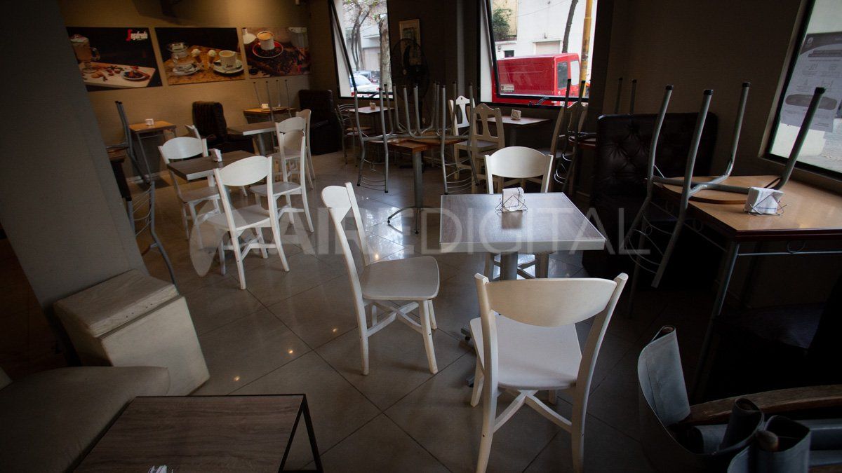 Los bares reabrieron este lunes en Santa Fe tras más de 80 días sin funcionar.