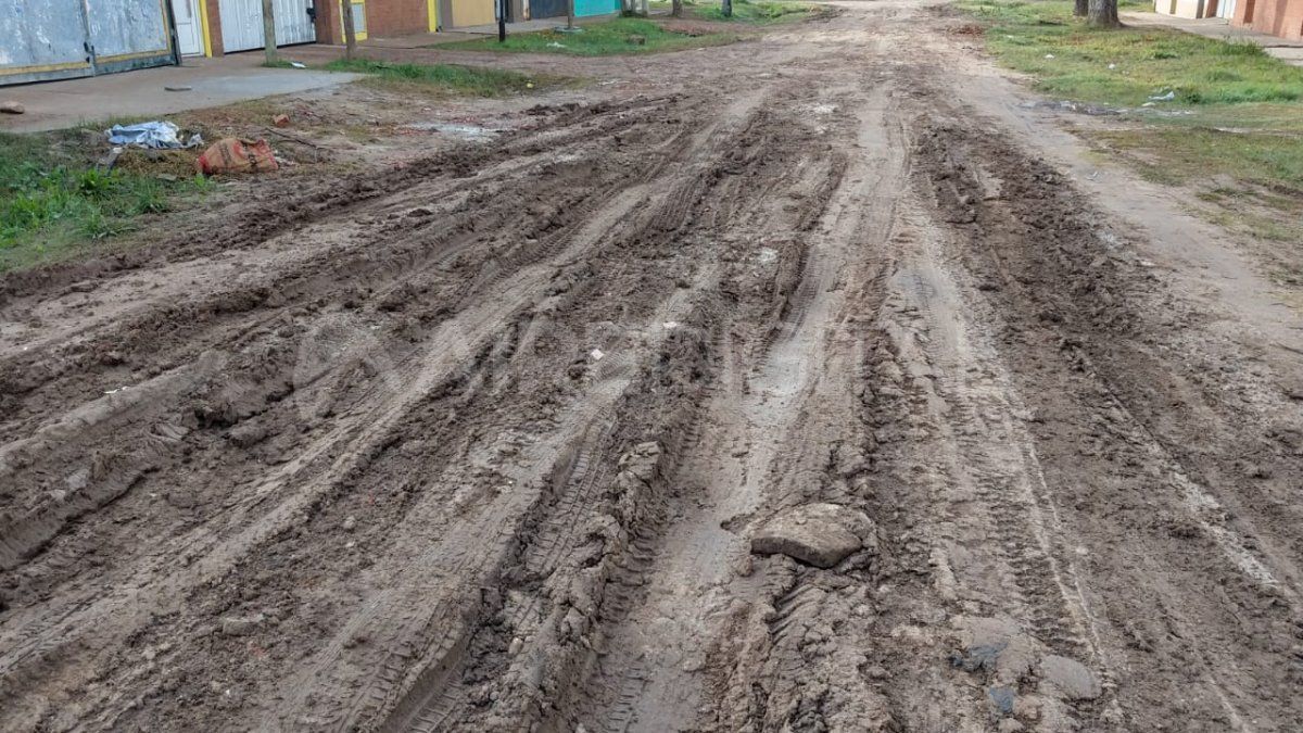 Los vecinos van a poner dinero y entre todas comprarán escombros