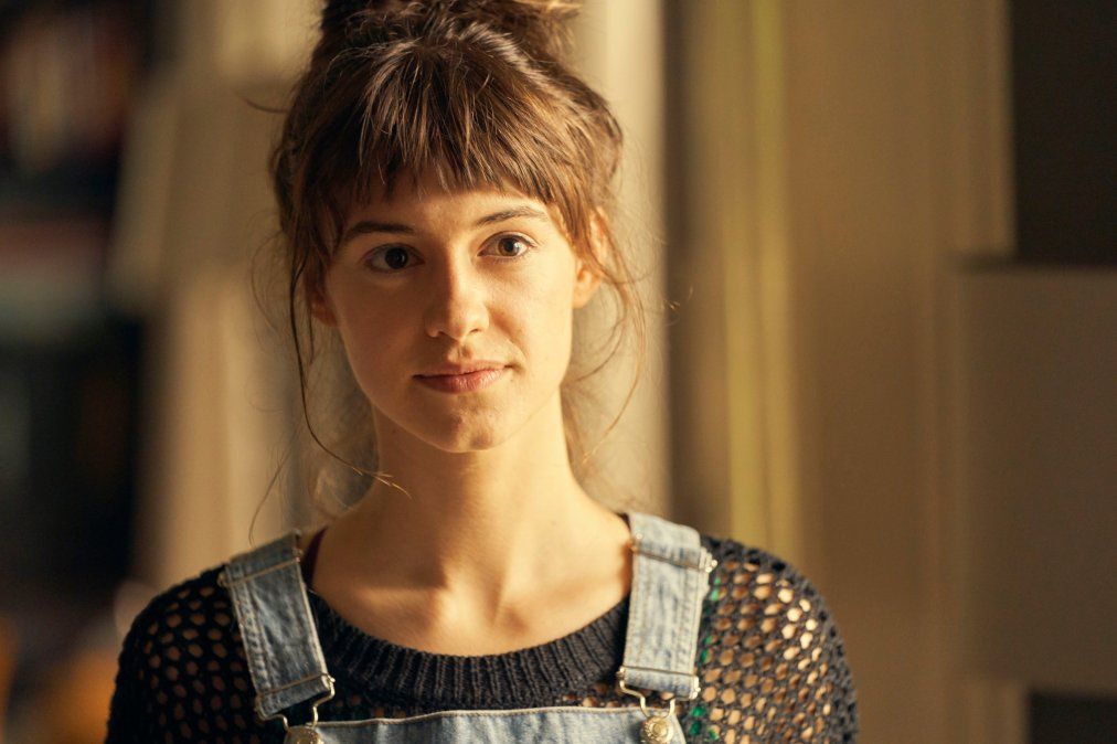 Edgar Jones comenzó a aparecer como Emily en la serie de 2019 War of the Worlds junto a Gabriel Byrne y Elizabeth McGovern . En mayo de 2019, se anunció que había sido elegida para el papel principal de Marianne junto a Paul Mescal como Connell en la serie Normal People