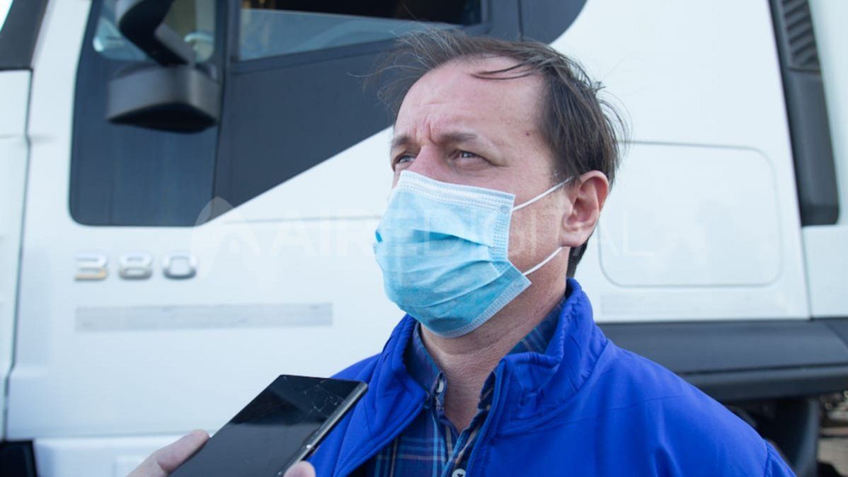 "Las provincias actúan con protocolos diferentes" ante la emergencia de coronavirus, dijo uno de los camioneros al móvil de Aire de Santa Fe.