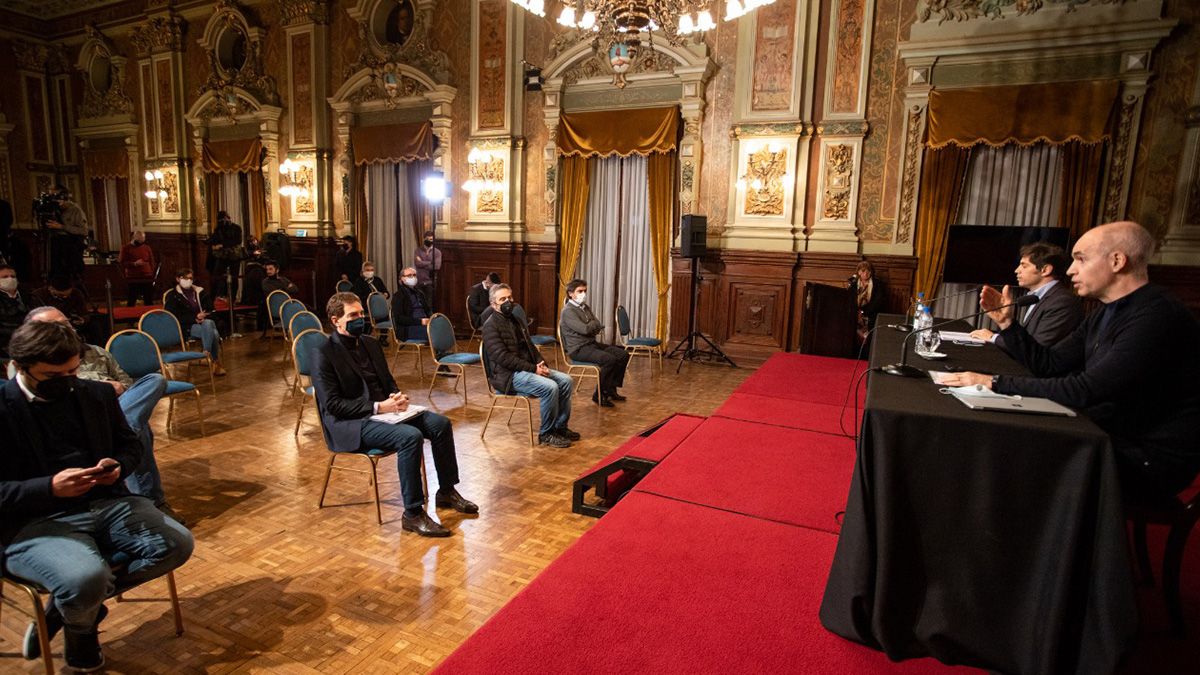 Axel Kicillof y Horacio Rodríguez Larreta brindaron la conferencia en La Plata tras su reunión en la ciudad capital de la provincia de Buenos Aires.