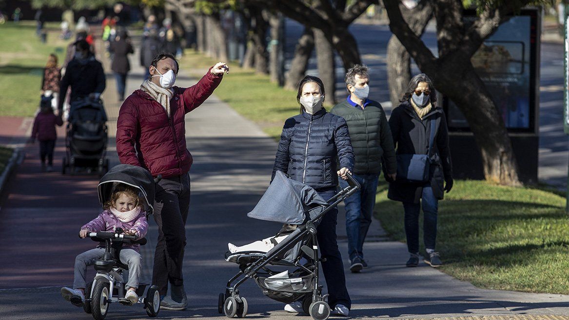También en Córdoba, cuatro localidades de la zona del valle de Traslasierra (Las Tapias, San Pedro, Villa Dolores y Villa Sarmiento) tuvieron un retroceso a Fase 1, con cuarentena estricta desde el pasado sábado hasta el 3 de julio.