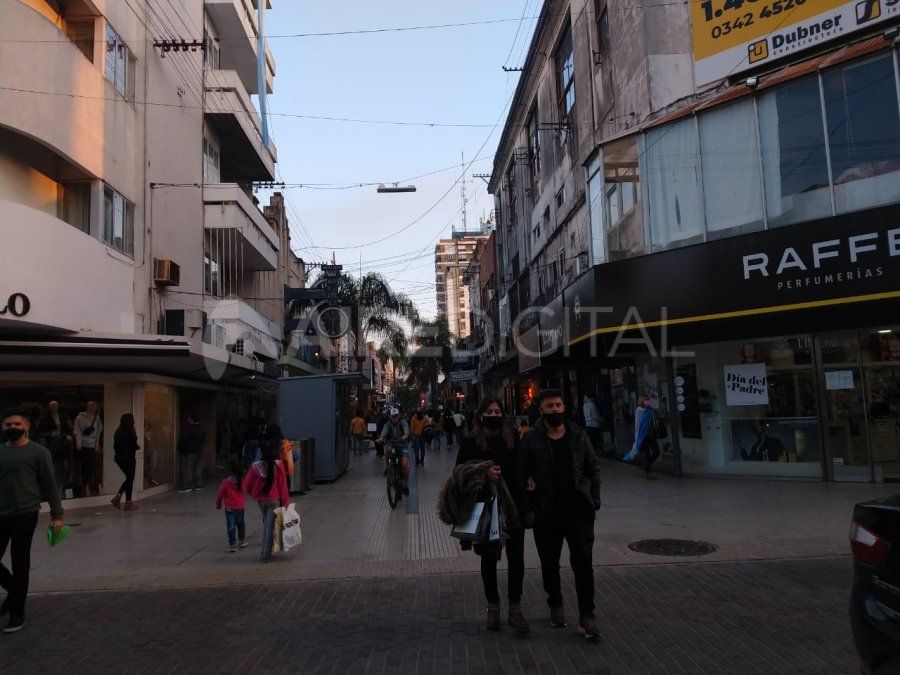 A pesar de ser una de las fechas más esperadas por los comerciantes, las ventas por el Día del Padre no arrojaron los resultados esperados. El movimiento se hizo notar a lo largo de toda la jornada del sábado, la siesta fue el horario en el que mayor afluencia de público se registró.