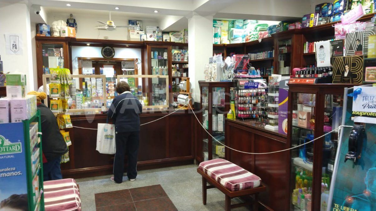 El ladrón entró, robó y huyó