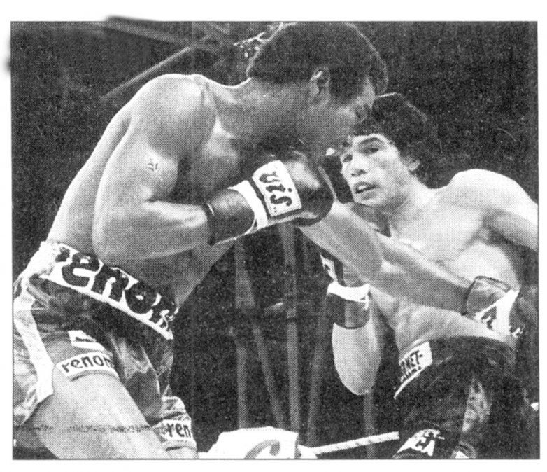 A la hora del pesaje oficial –que se realizó a las 11 del mismo día de la pelea en la Piscina, próxima al puerto, donde también se había efectuado el de Monzón-Benvenuti II cinco años antes–, Escopeta dio 72,300 kilos pero, Valdés se excedió en 160 gramos del límite de los 72,574 kilos. Tras “quemar” esta diferencia, a las 19.30 pesó 72,570 kilos.