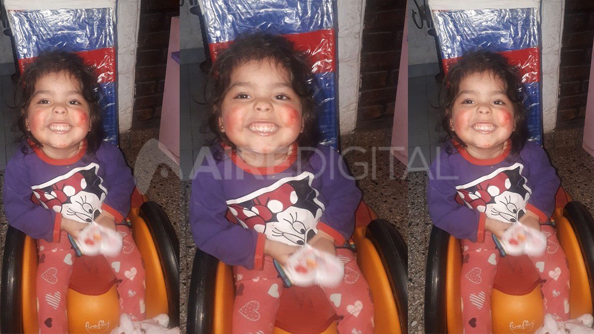 Extrovertida, vivaracha, inteligente y ajena a todo lo que sucede a su alrededor Ainhoa es una nena feliz.