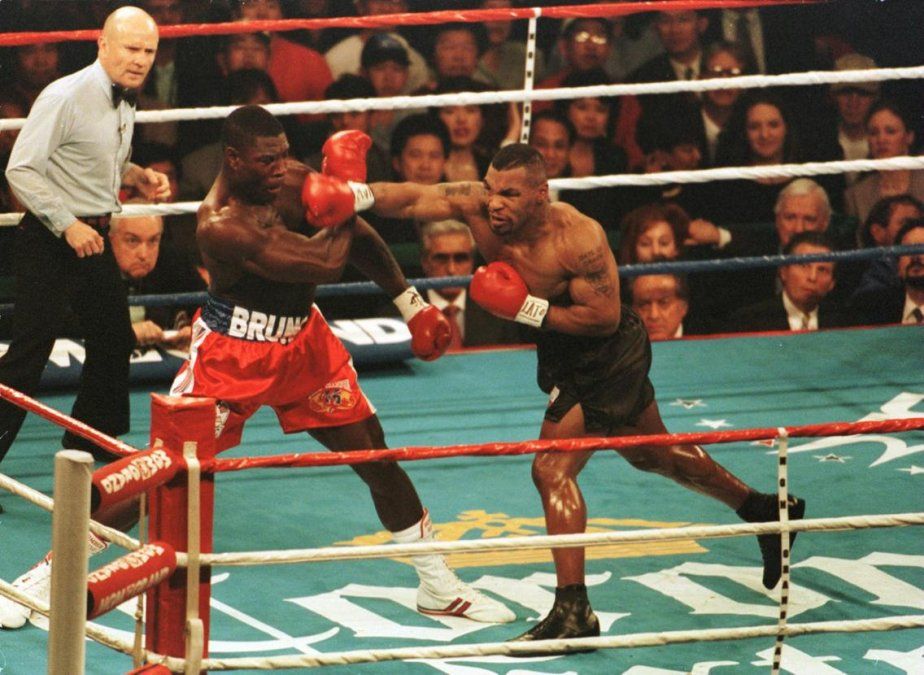 Luego de tres años y ocho meses de prisión en el Indiana Youth Center, condenado por la violación de una modelo –hecho del que hasta hoy sigue negando–, Tyson volvió a los rings y, el sábado 16 de marzo de 1996, en el MGM Grand Garden Arena de Las Vegas, le GKOT 3 al británico Frank Bruno. El cetro pesado del CMB, era suyo nuevamente.