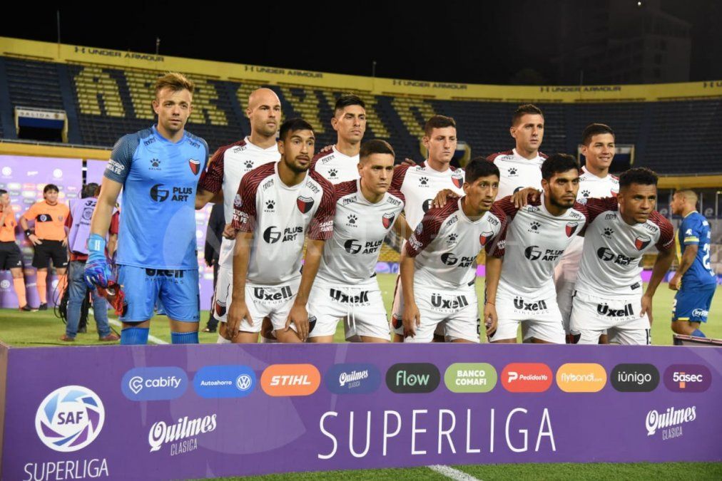 En Colón, pocos jugadores terminaron su vínculo este martes. El club negociará su continuidad luego de esta fecha límite.