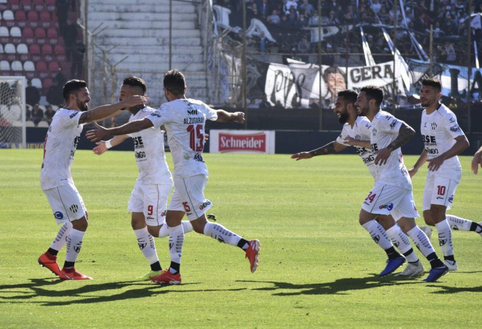 El Ferroviario de Santiago del Estero es el equipo que más jugadores perdió este 30 de junio.