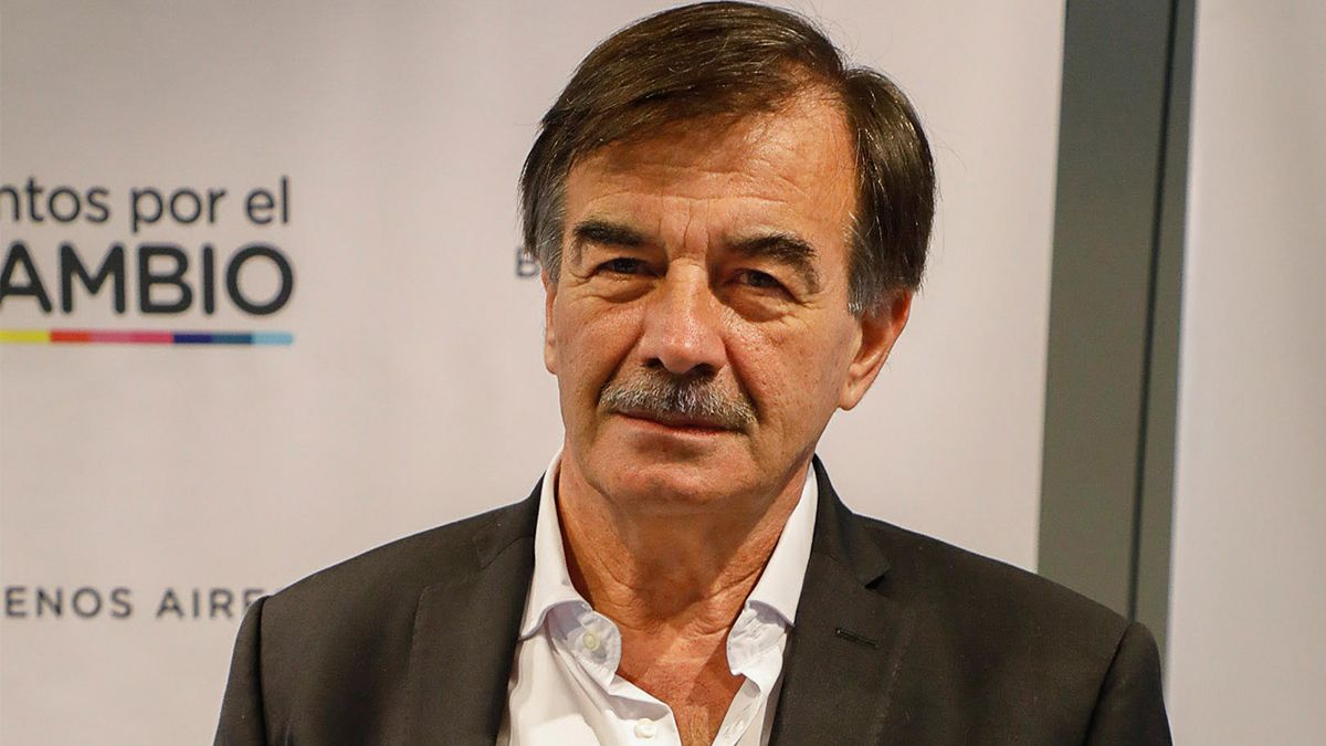 El diputado de Juntos por el Cambio, Miguel Bazze, dio positivo en coronavirus.