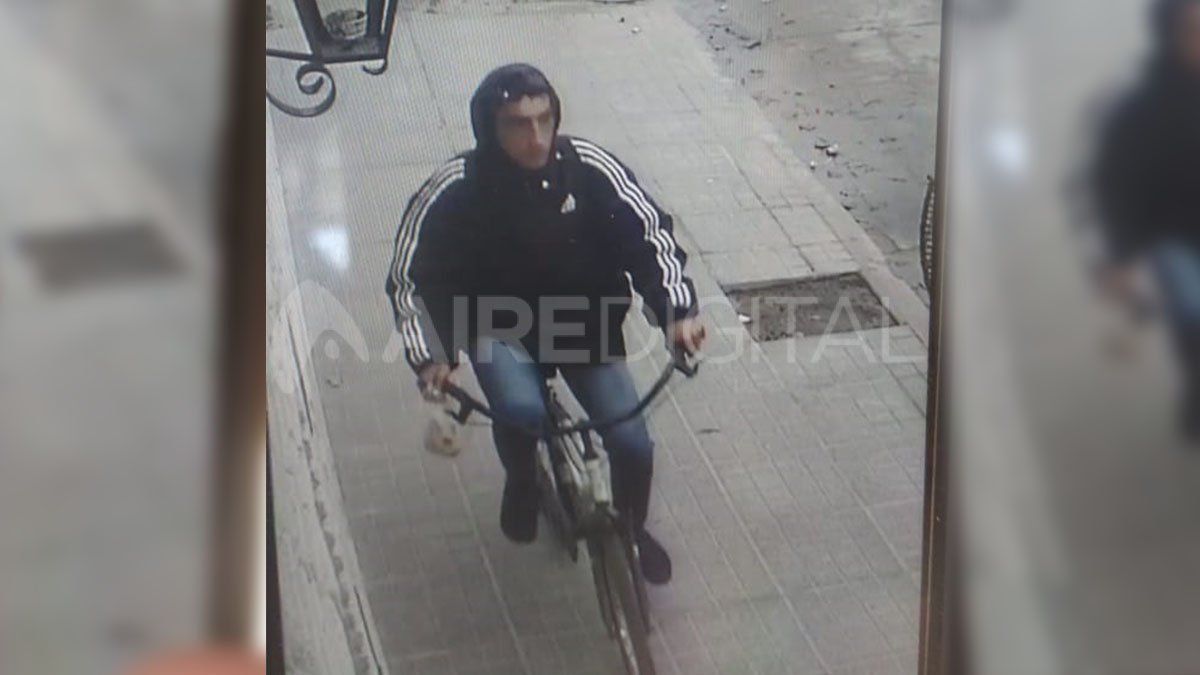 Juan Oscar M. fue imputado por un raid delictivo cometido en la misma cuadra