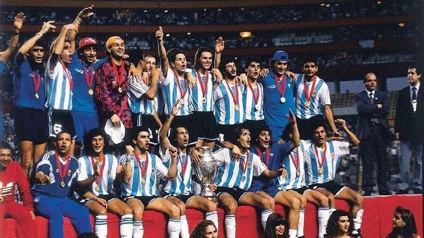Los festejos del plantel campeón en 1993.