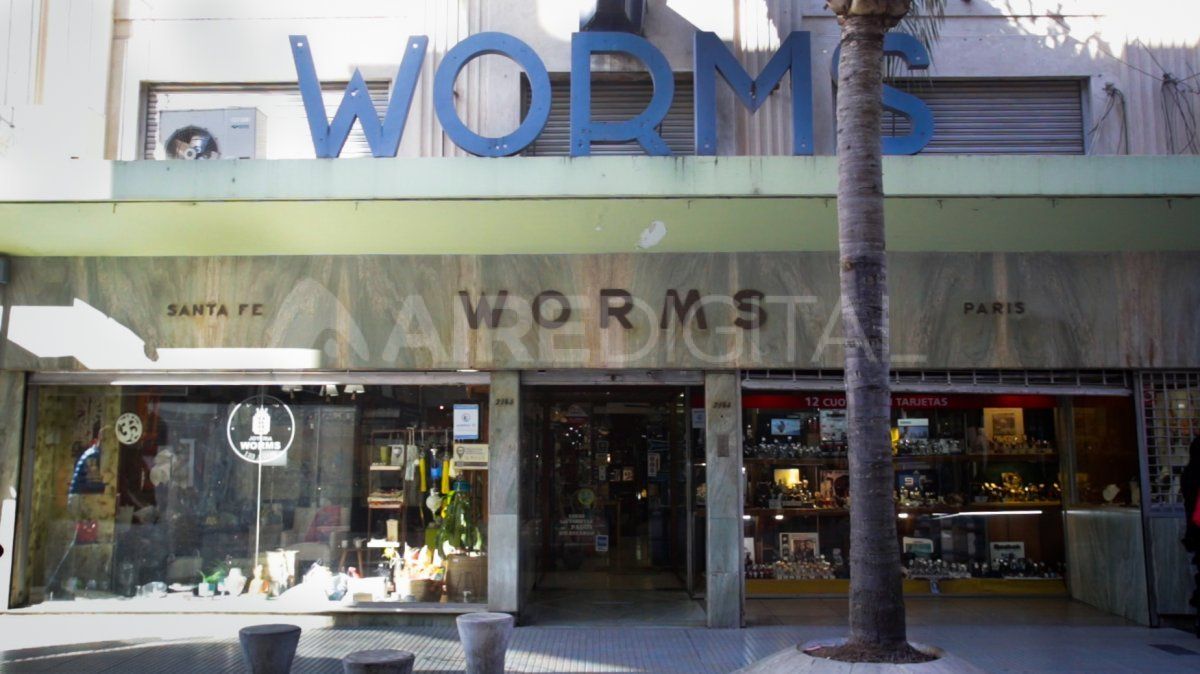 La joyería Worms se fue remodelando pero siempre ocupó el mismo edificio en la peatonal San Martín.