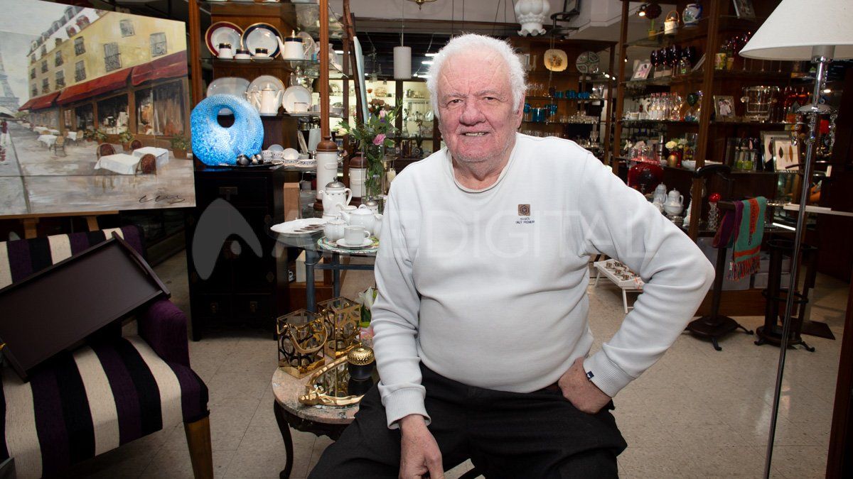 Hace 55 años que la familia Cattaneo es dueña de la joyería Worms.