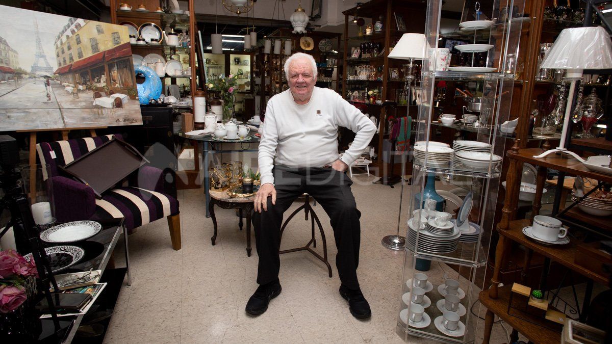 Oscar Domingo Cattaneo es el dueño actual de la joyería Worms.