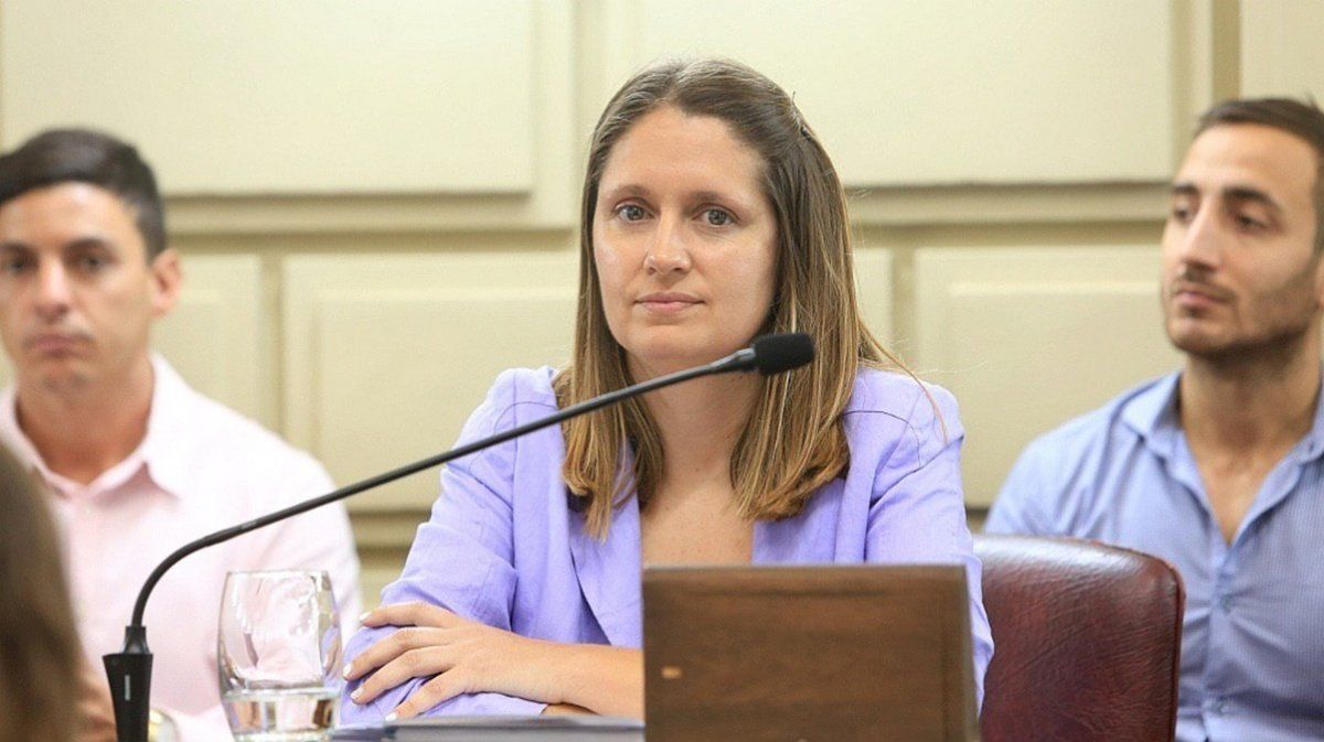 La diputada provincial María Laura Corgniali (Fpcys) es la autora del proyecto de ley para la prevención y lucha contra incendios en zonas rurales.