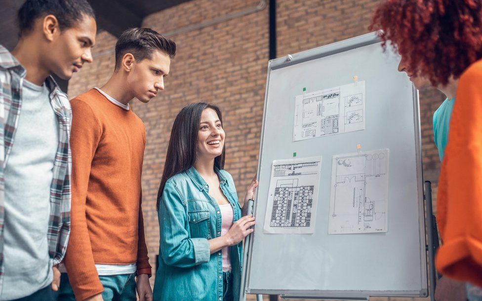 La gestión de proyectos es uno de los empleos con mayor demanda dentro del mercado laboral.