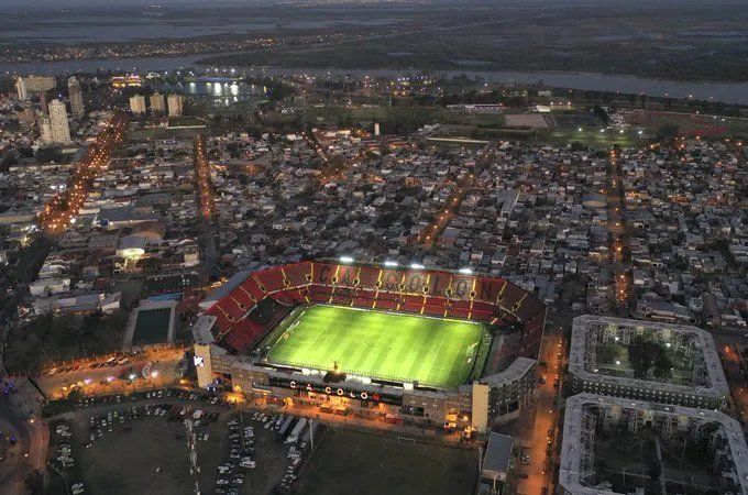 Todas sus remodelaciones le permiten al Brigadier López en la actualidad una capacidad de 40 mil personas.