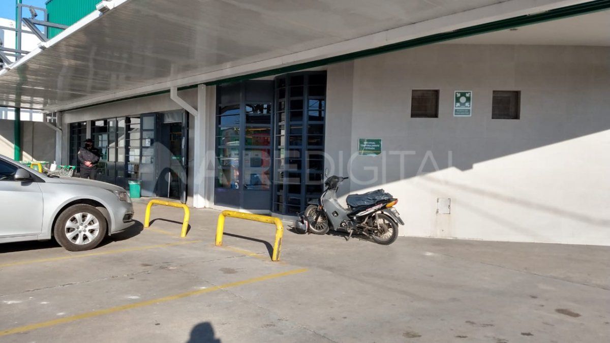 El gerente de la sucursal del Kilbel cerrada por un caso de coronavirus contó que no hay trabajadores que sean casos en estudio.