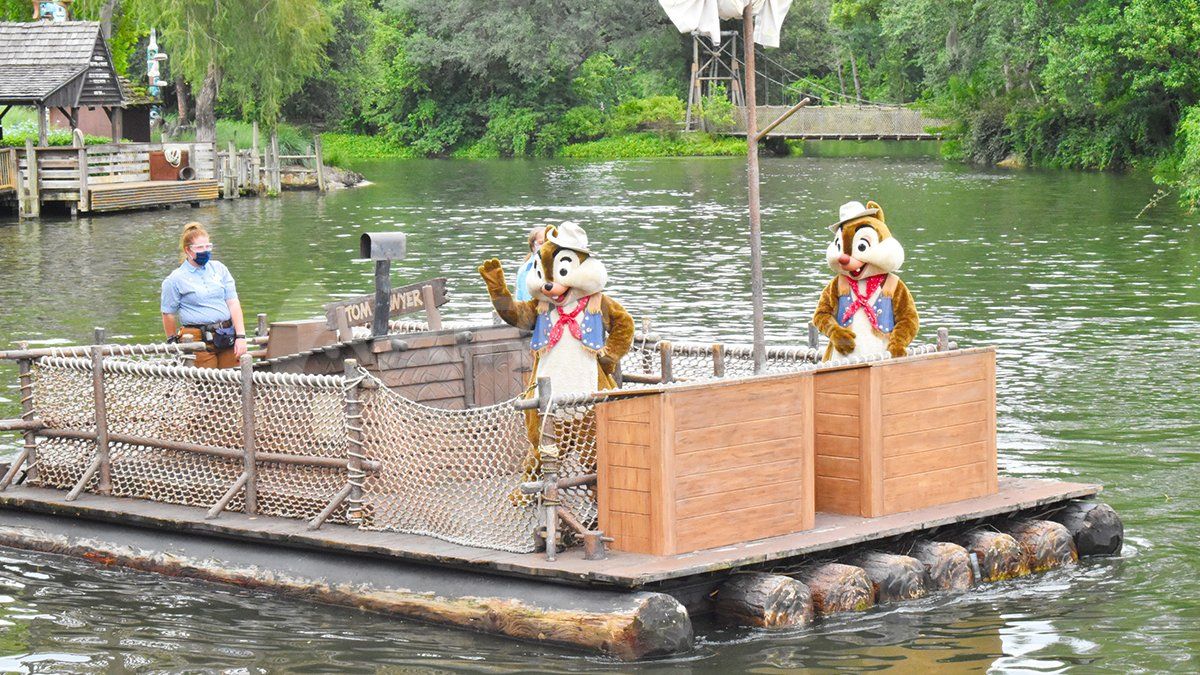 Disney abrió con estrictas normas de prevención por el coronavirus.