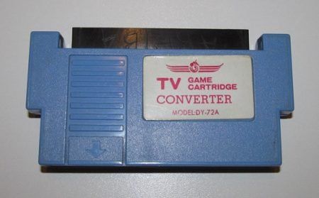 Uno de los tantos convertidores de NES a Famicom que salieron al mercado.