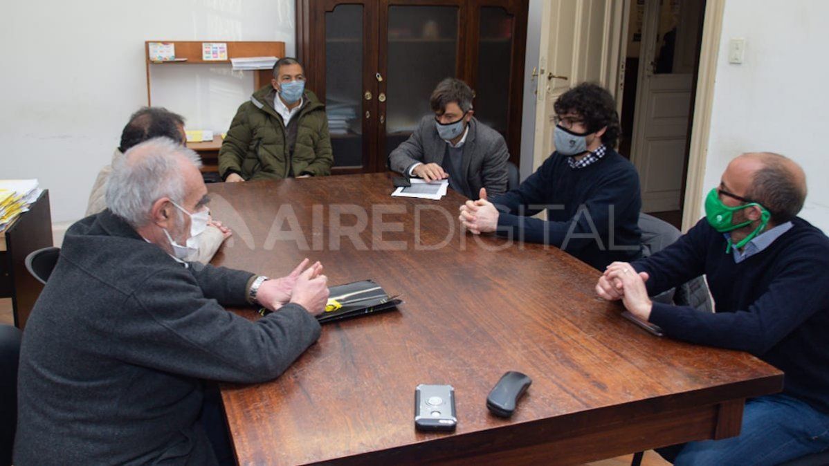Audiencia de conciliación obligatoria por el conflicto de trabajadores municipales de Santa Fe.