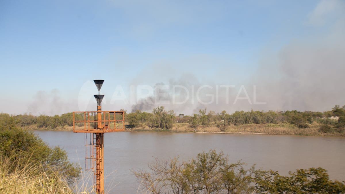 La vista de los focos ígneos desde barrio El Pozo.