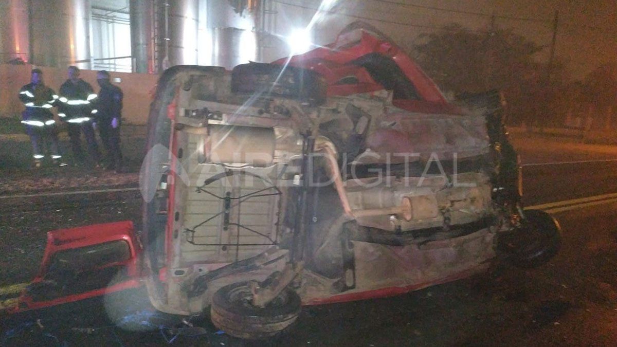 En el hecho intervinieron bomberos y personal policial del Destacamento Policial n° 19 de Sauce Viejo. 