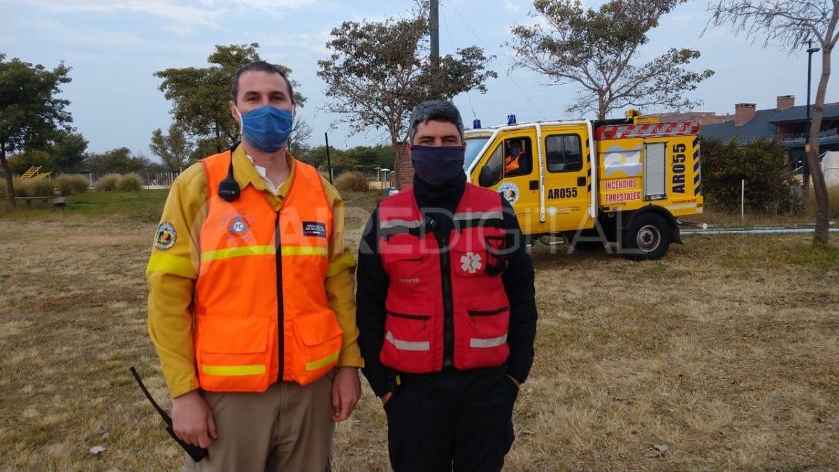 Francisco Díaz, coordinador del Sistema Provincial de Manejo del Fuego, y Omar Solís, responsable de Bomberos Voluntarios.