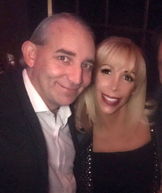 Pablo Cabaleiro junto a novia, Ana María.