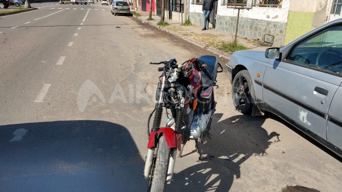 La motocicleta en la que iba la víctima fatal del accidente. 