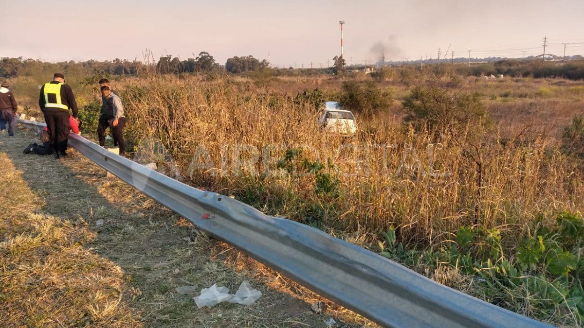 Accidente en Circunvalación: un auto cerró a otro y se escapó