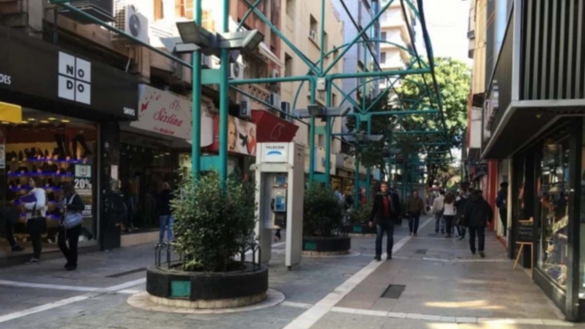 El comercio en Córdoba atraviesa una profunda crisis por la pandemia. Cerraron 3.500 locales.