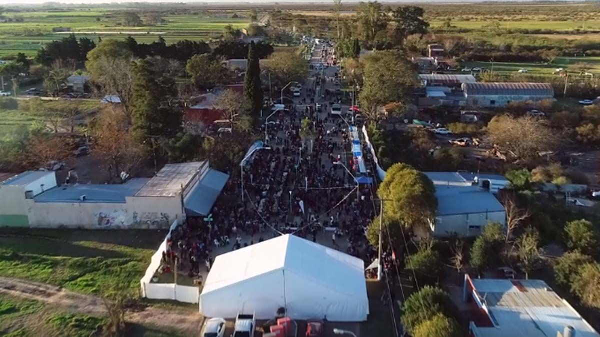 Imagen aérea del 4° Festival de la Caña con Ruda en el Paraje Chaco Chico.