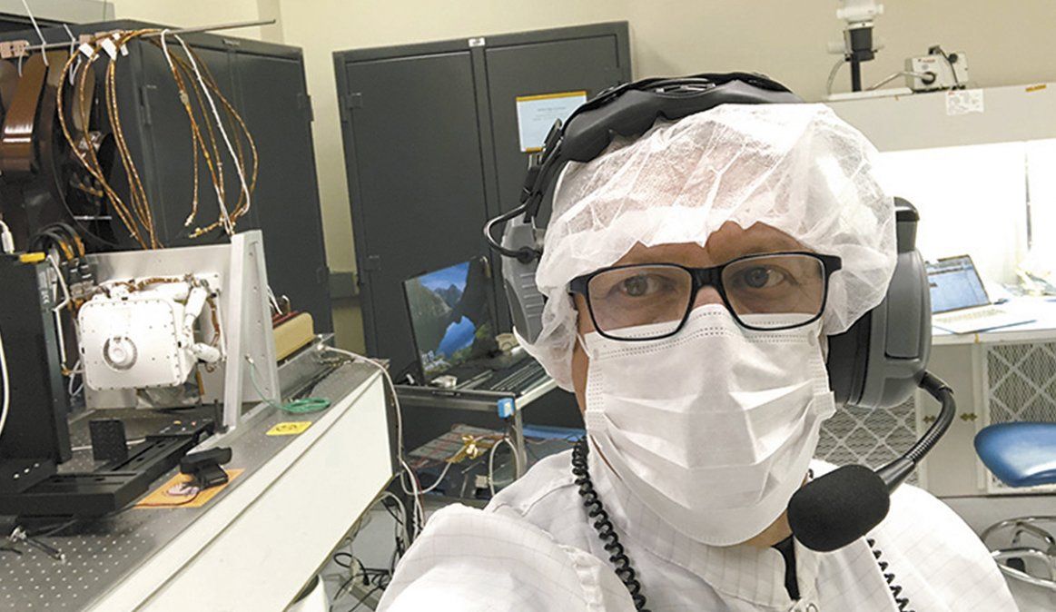 Raúl Romero es ingeniero mecánico y trabaja en la Nasa, en California. Está a cargo del control de instrumentos científicos que lleva el rover Perseverance que viajó a Marte.