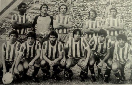 Formación de Unión en el año 1984. Parados: Raúl Esnal (uruguayo), Hugo Tocalli, Hugo Zavagno, Francisco Rosendo (uruguayo) y Pablo Cárdenas. Agachados: Osvaldo S. Escudero, Hugo I. López, Ramón Centurión, Jorge J. Gutiérrez, Marcelo Bachino y Fernando H. Alí.