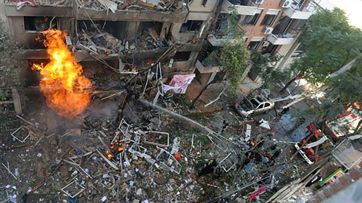 En el 2013, una fuga de gas natural provocó el estallido y posterior derrumbe de un edificio de 10 pisos, ubicado sobre la calle Salta 2141 en la ciudad de Rosario. Murieron 22 personas.