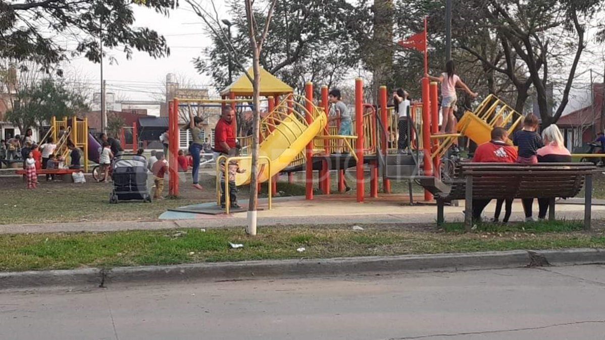 Los niños también salieron a jugar este domingo.