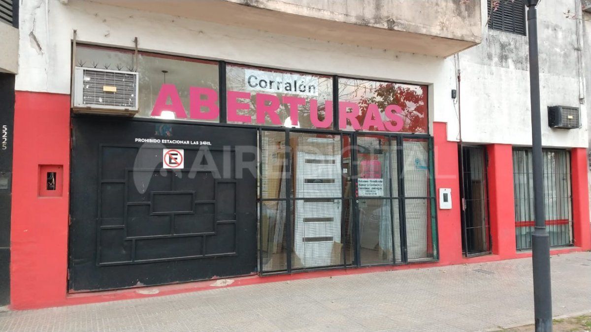 El corralón "Aberturas", ubicado en Facundo Zuviría al 5.200. 