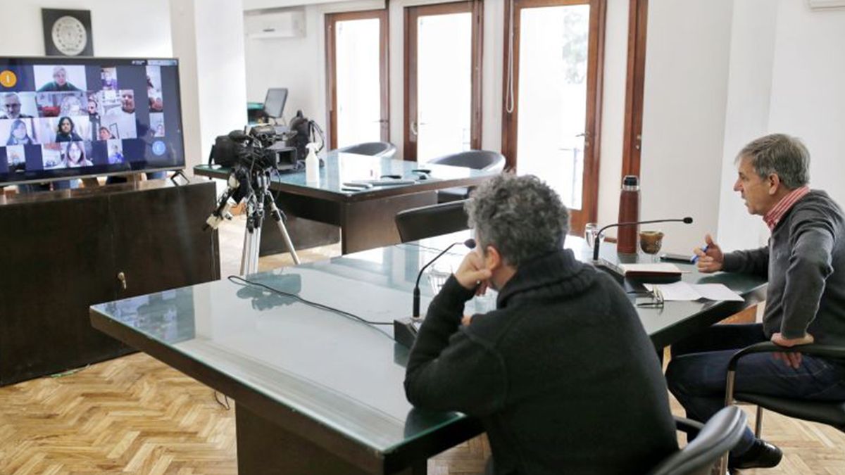 El intendente de Santa Fe y el secretario de Integración, Mariano Granato, presentaron la propuesta de intervención socio-urbana integral para la capital.