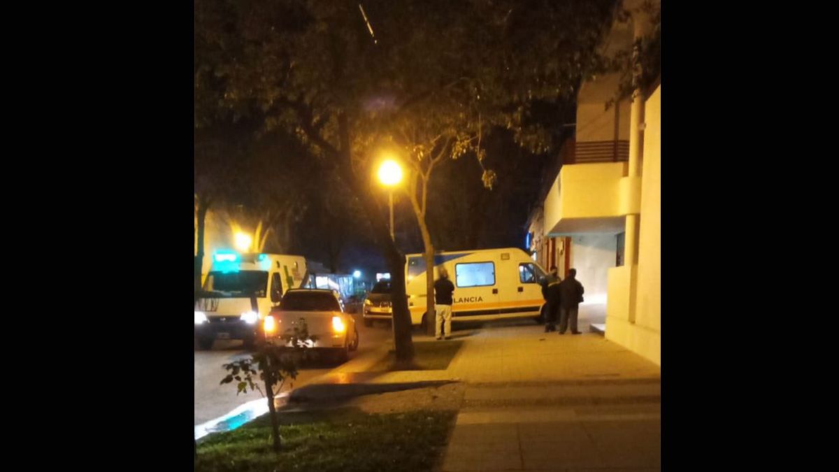 Así llegaban las ambulancias a la vivienda del CEO de Vicentin.