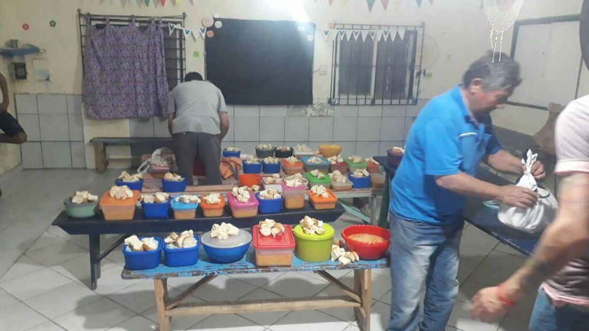 Hoy el objetivo es continuar con la tarea solidaria, es por esto que desde el comedor solicitan la colaboración de los santafesinos, ya sea a través de alimentos como del voluntariado