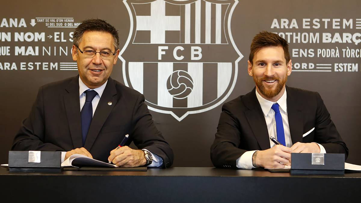 "Hablo regularmente con Messi y sobre todo con su padre y ellos lo saben. Que hay un proyecto, que llegará un nuevo entrenador y que cuenta con él", agregó el titular de Barcelona.