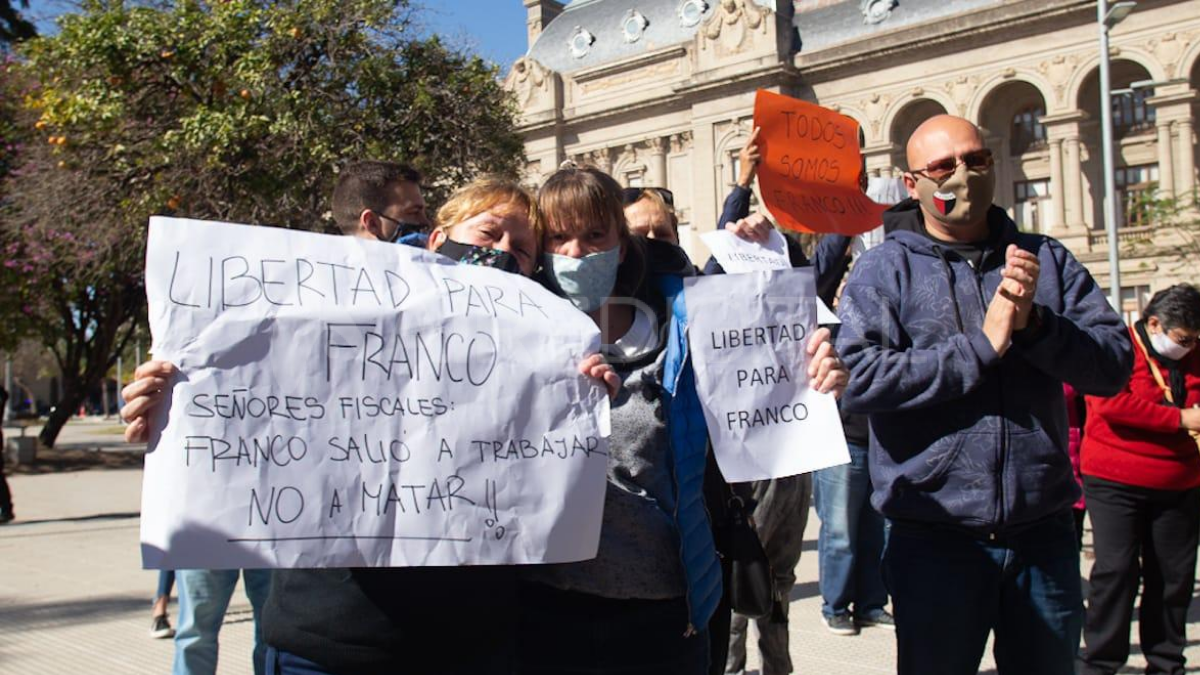 Los manifestantes hicieron planteos a la justicia santafesina