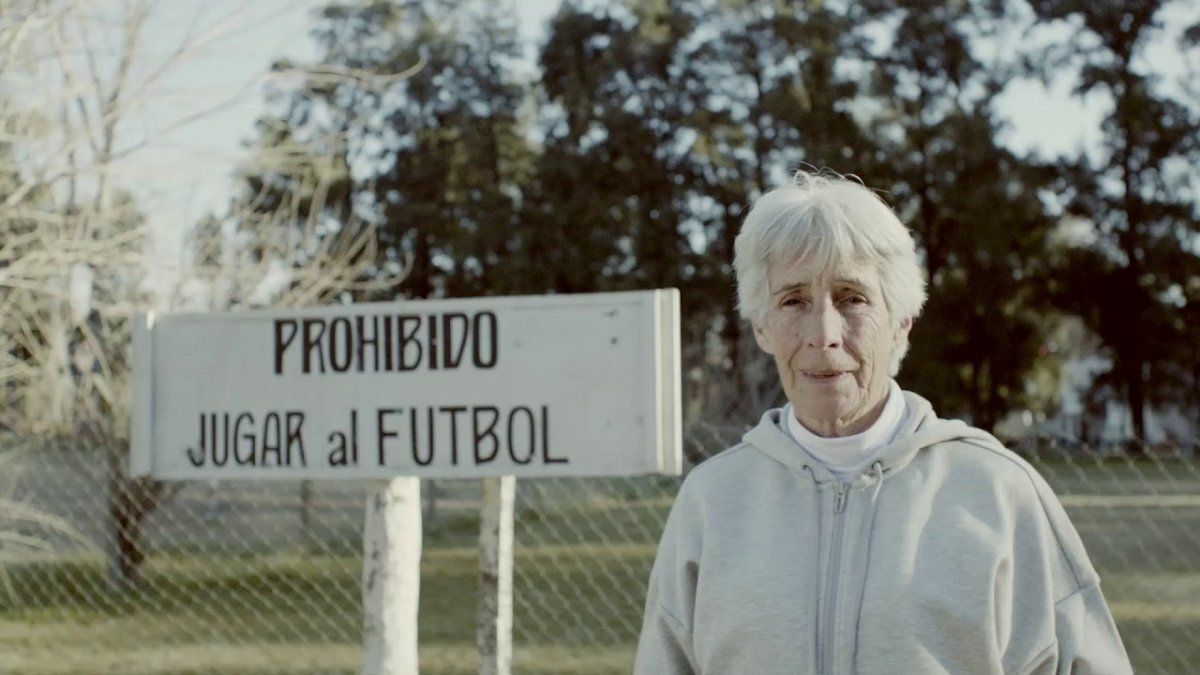 Elba Selva, la futbolista que le marcó cuatro goles a Inglaterra en el Mundial de 1971.