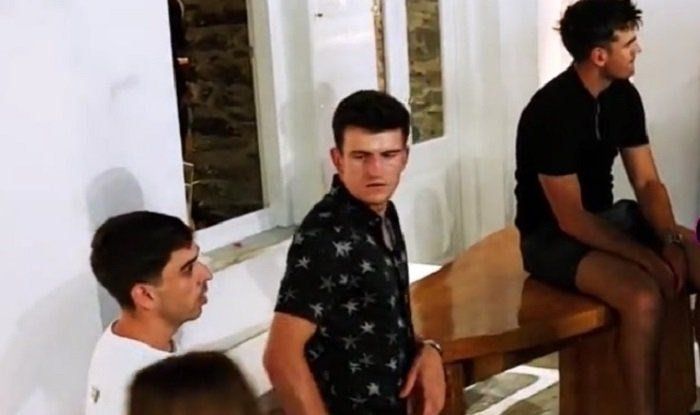 Una foto de Harry Maguire en el bar griego donde después iba a ser detenido por pelear.