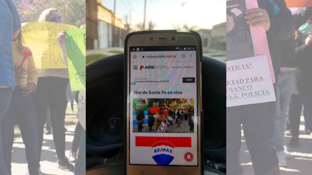 Oyentes seguían las alternativas de la marcha en Tribunales desde el portal de Aire Digital